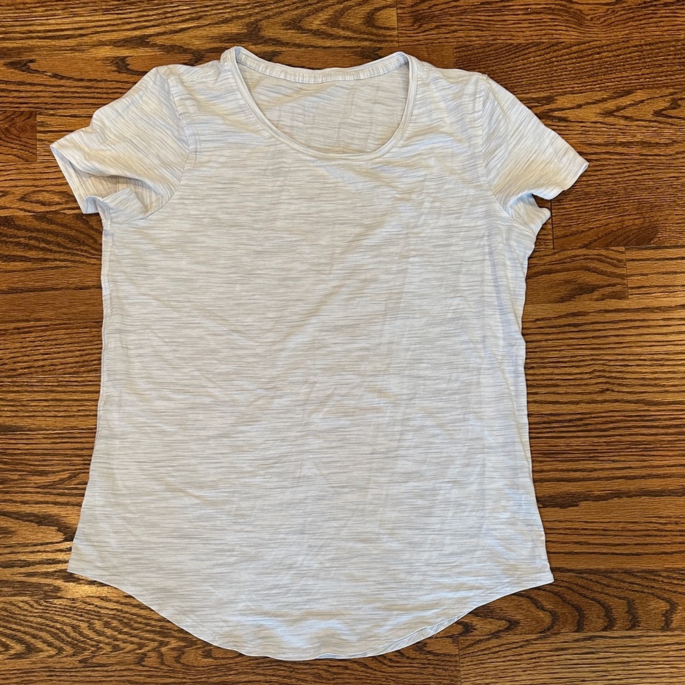 lululemon athletica Light Gray Short Sleeve Tee